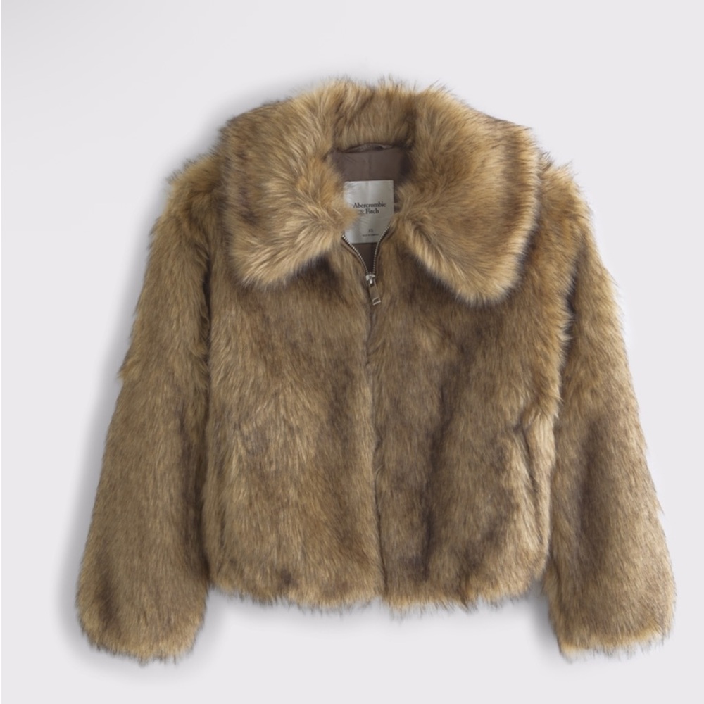 Abercrombie & Fitch Short Faux Fur Jacket